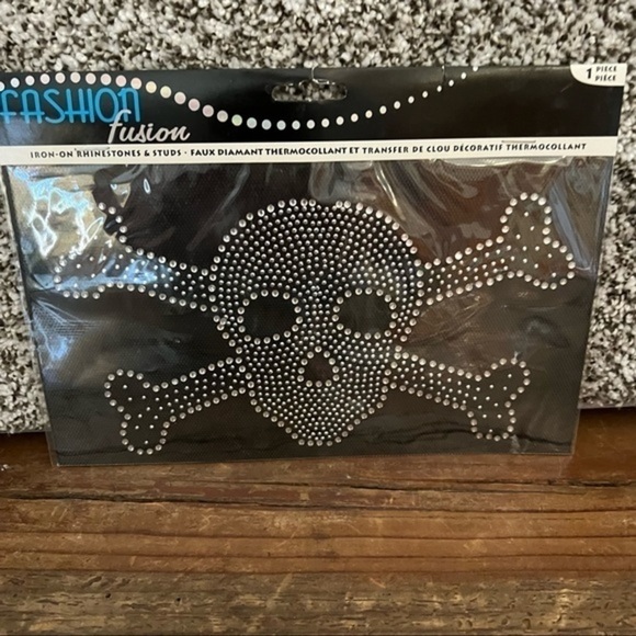 𝅺HALLOWEEN Rhinestone Iron On Transfers and Fun Felt Kit - Picture 2 of 4